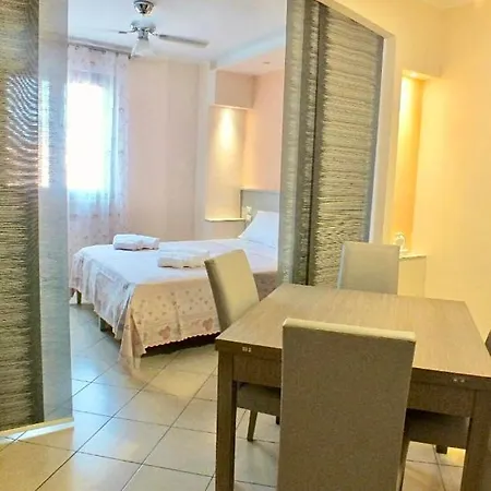 L'arca - In Centro 3*