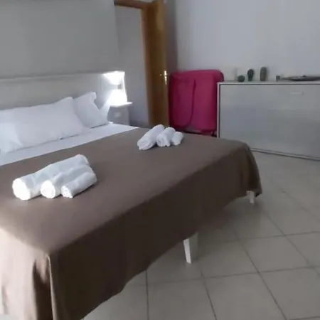 Nocleg ze śniadaniem L'arca - In Centro 3*
